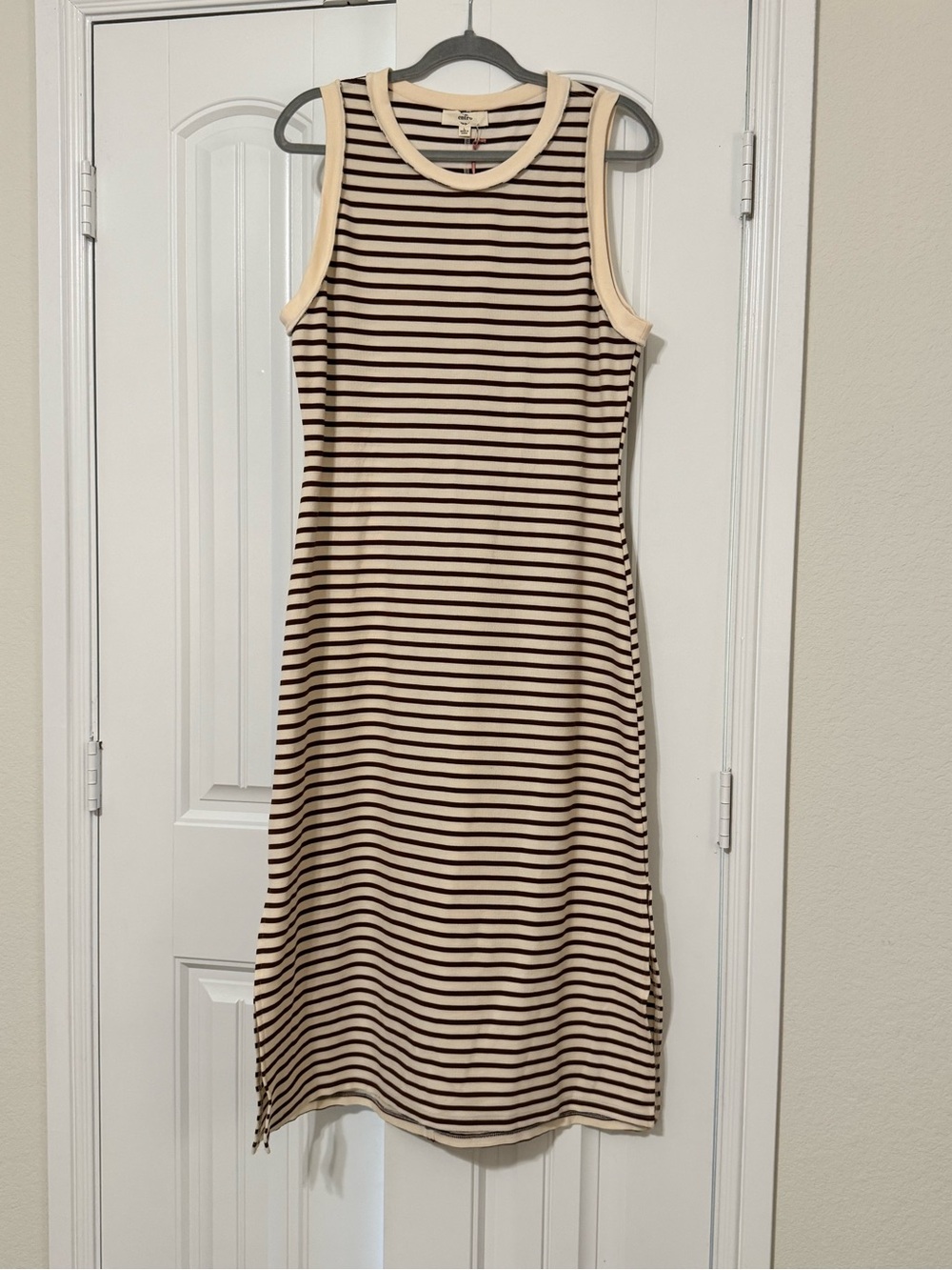 entro Striped Sleeveless Midi Dress - Cream and Black